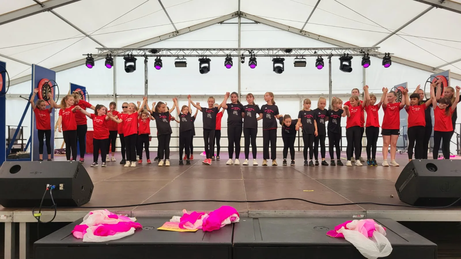 Ein Tag voller Tanz, Freude und strahlender Kinderaugen